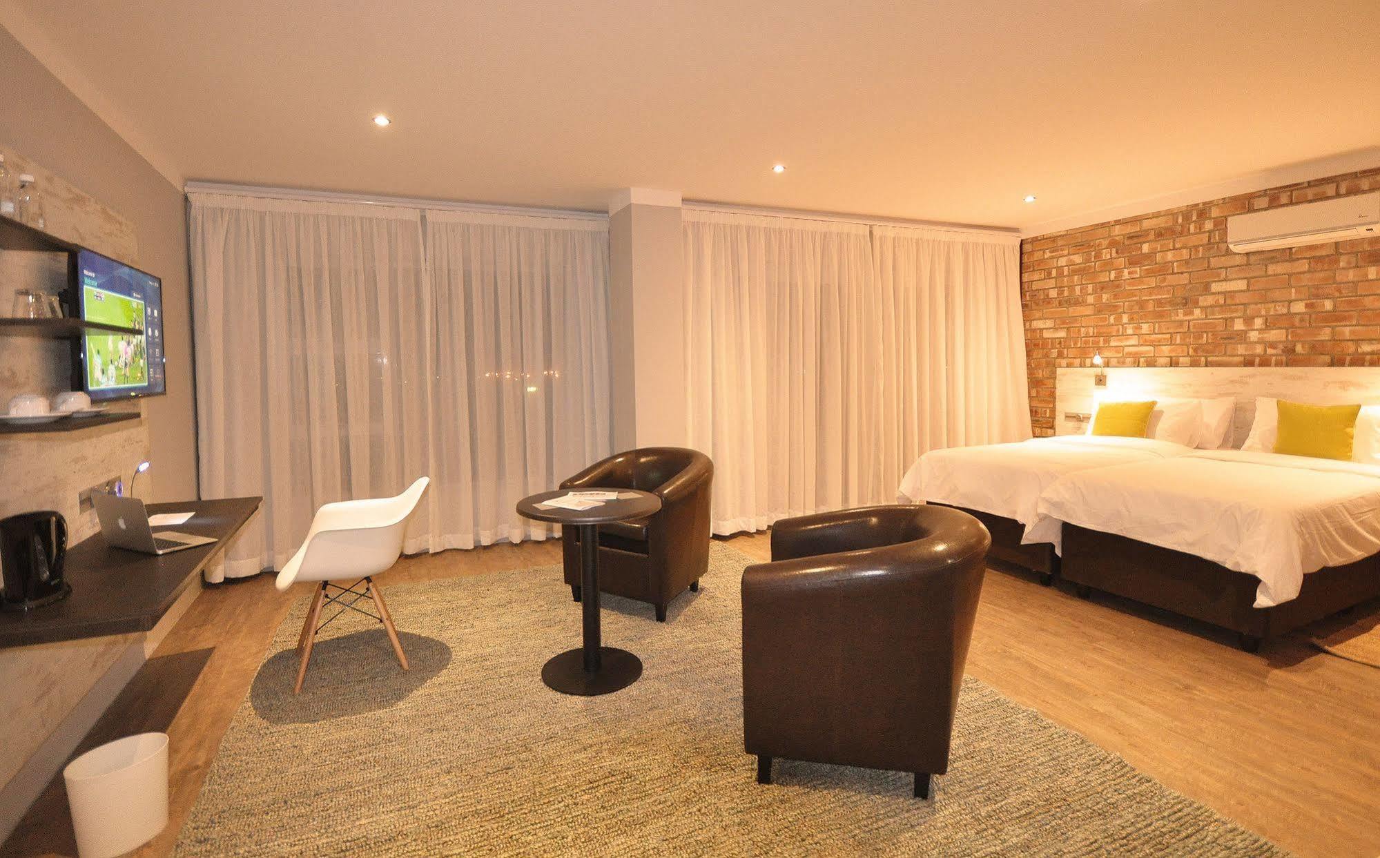 Swakopmund Plaza Hotel Kültér fotó